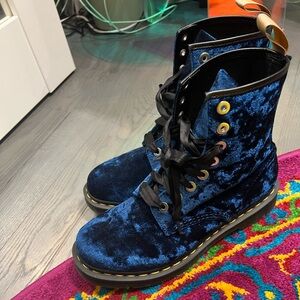 Navy Velvet Dr. Marten boots! Like new, worn only once! #velvetboots #drmartens